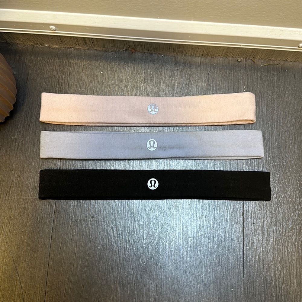 Lot of lululemon headbands